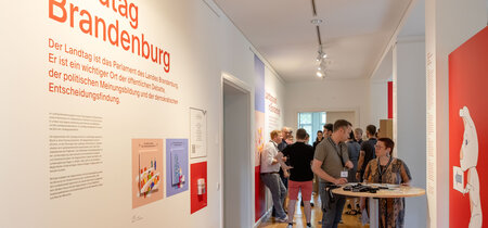 In der Ausstellung zur Landtagswahl in Brandenburg 2024